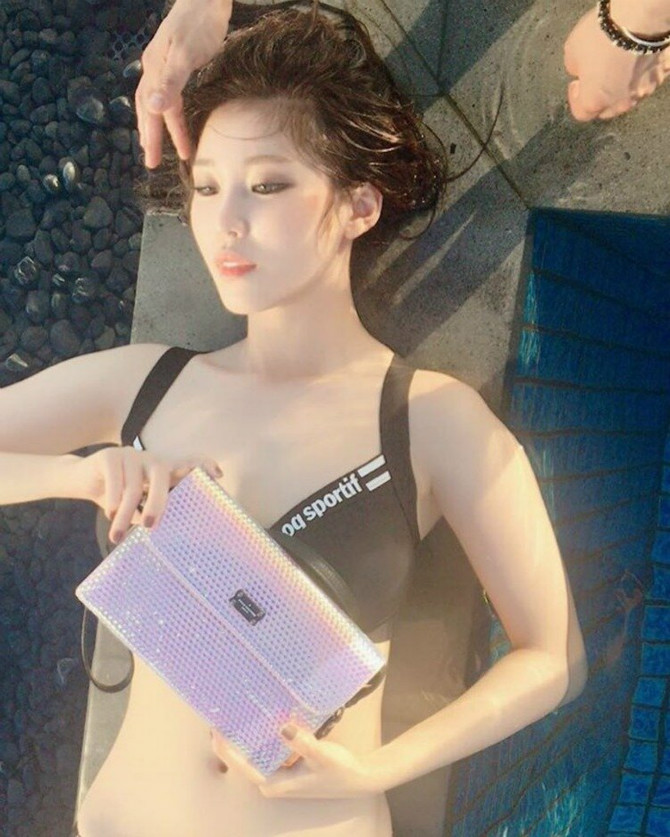 
ㅇㅎㅂ)전효성 수영복
