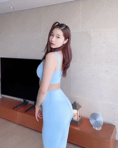 
(ㅇㅎ?) 같은 옷 다른 매력
