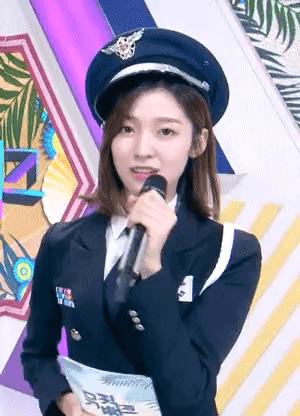 
제복 아린 (오마이걸)
