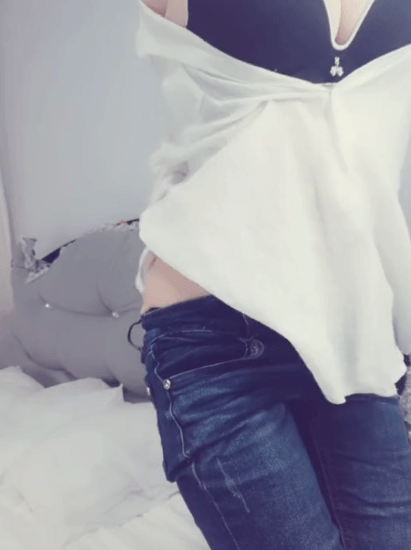 청바지가 잘 어울리는 여자~