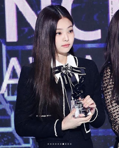 
가온 차트 뮤직어워즈때 제니.jpg
