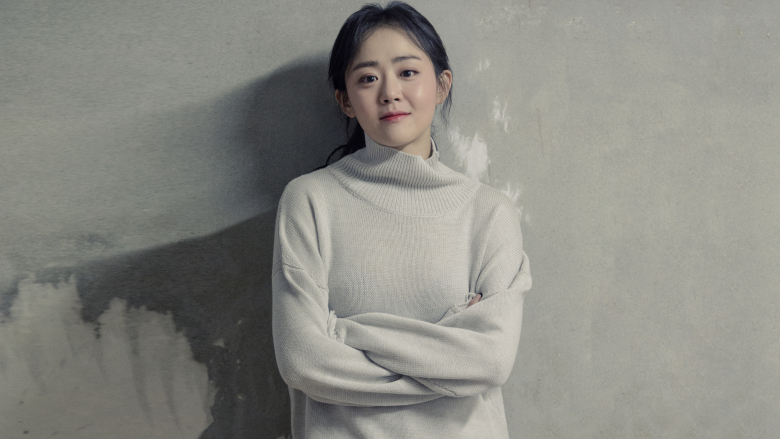 한템포 쉬고 안구정화 근영이누나..