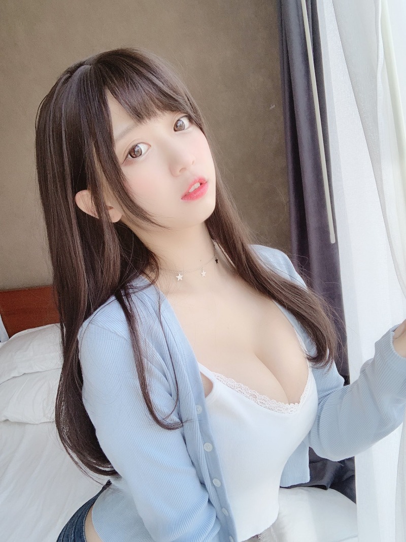 
코스프레녀(일상복)
