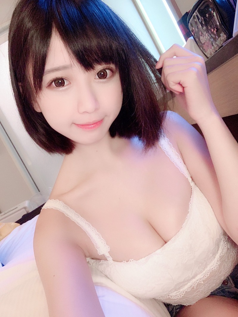 
코스프레녀(일상복)
