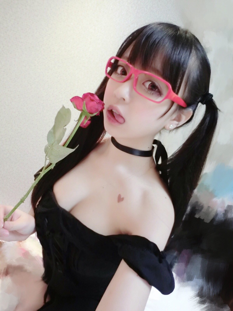 
코스프레녀
