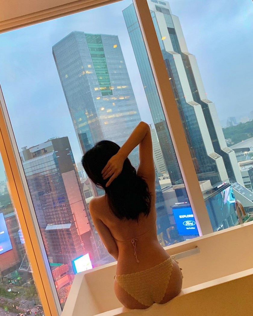 
프듀48 김현아 호캉스 끈 비키니
