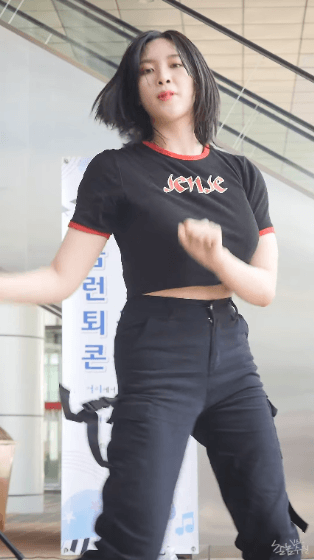 
덴스팀 처자
