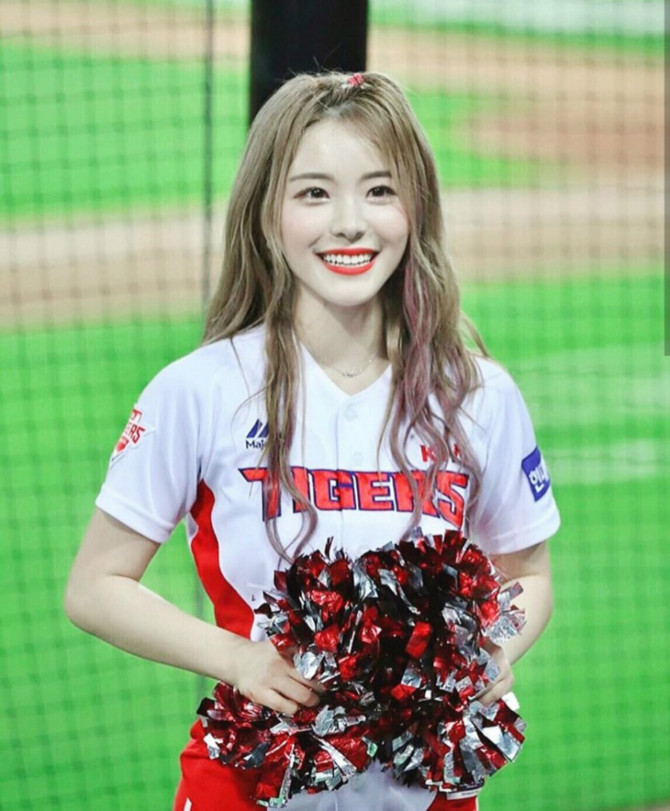 
99년생 치어리더.jpgif
