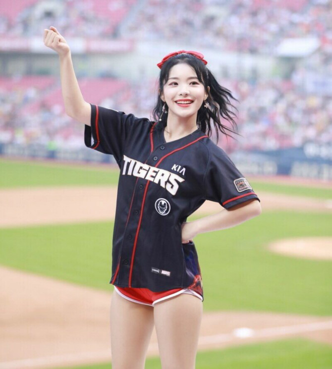 
99년생 치어리더.jpgif
