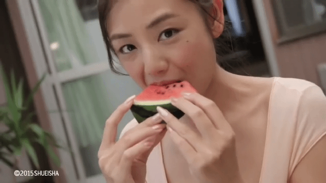 
카타야마 모에미 1 .gif
