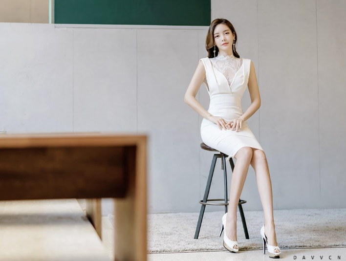 
Jin Hee

