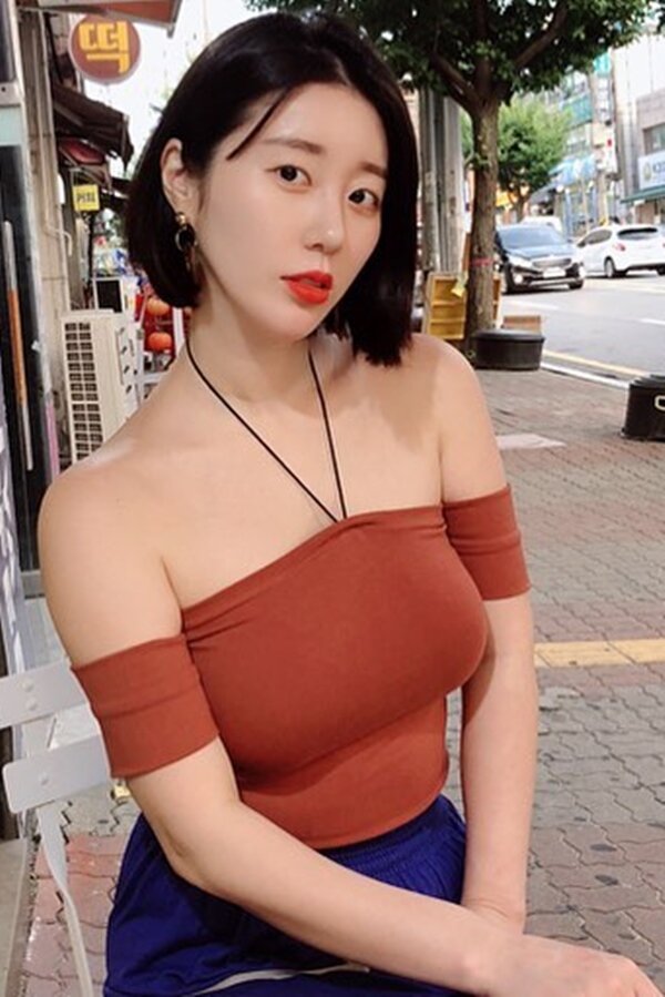 
모양이 이쁘다는 나비
