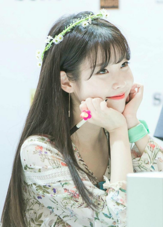 
CNP 아이유.gif
