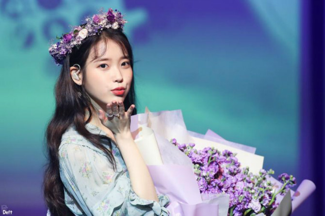 
CNP 아이유.gif
