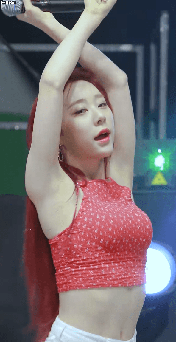 
시원시원한 여름 걸그룹 우주소녀.jpgif
