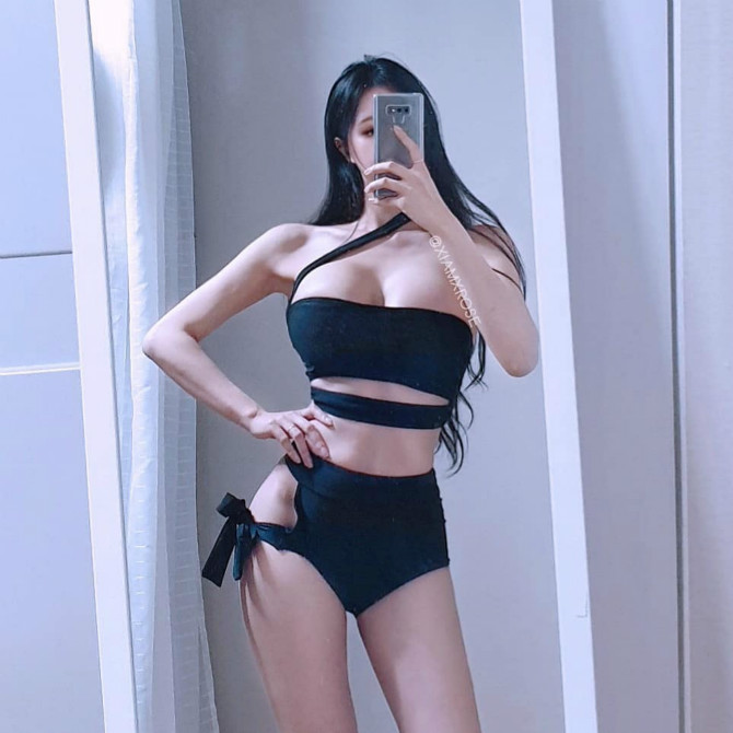 
흔한 인스타 몸매녀
