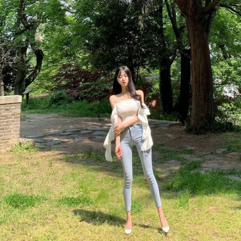 
저세상 몸매 인스타녀
