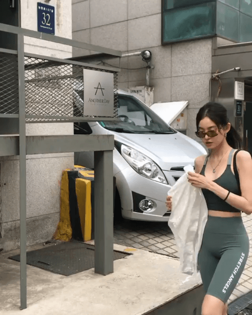 
날씬한 황승언
