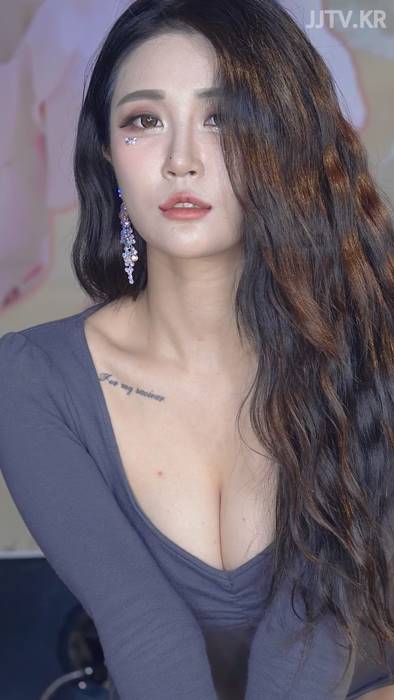 
걸크러쉬 보미
