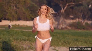 
헐리웃 배우 lindsey pelas
