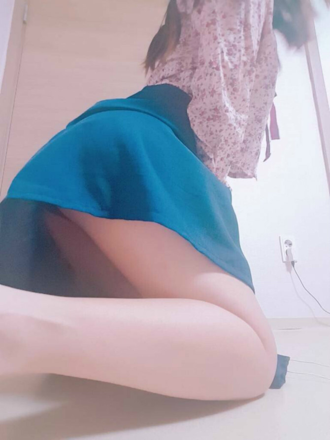 
한복女
