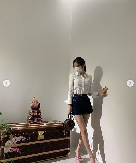 
신재은
