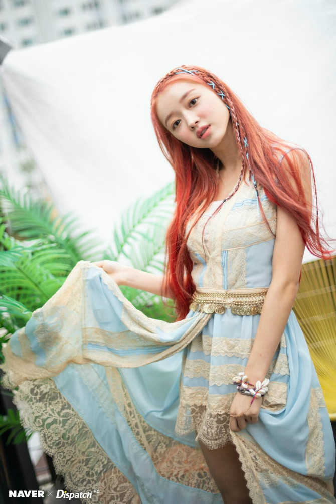 
오마이걸 유아 화보촬영
