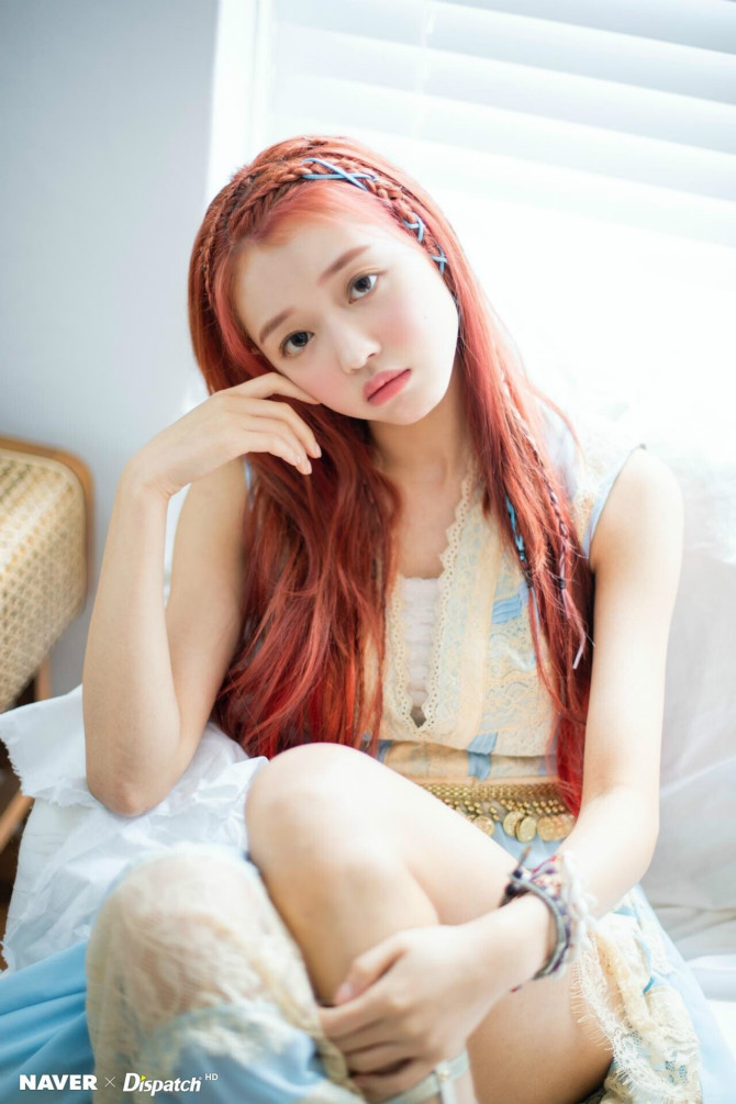 
오마이걸 유아 화보촬영
