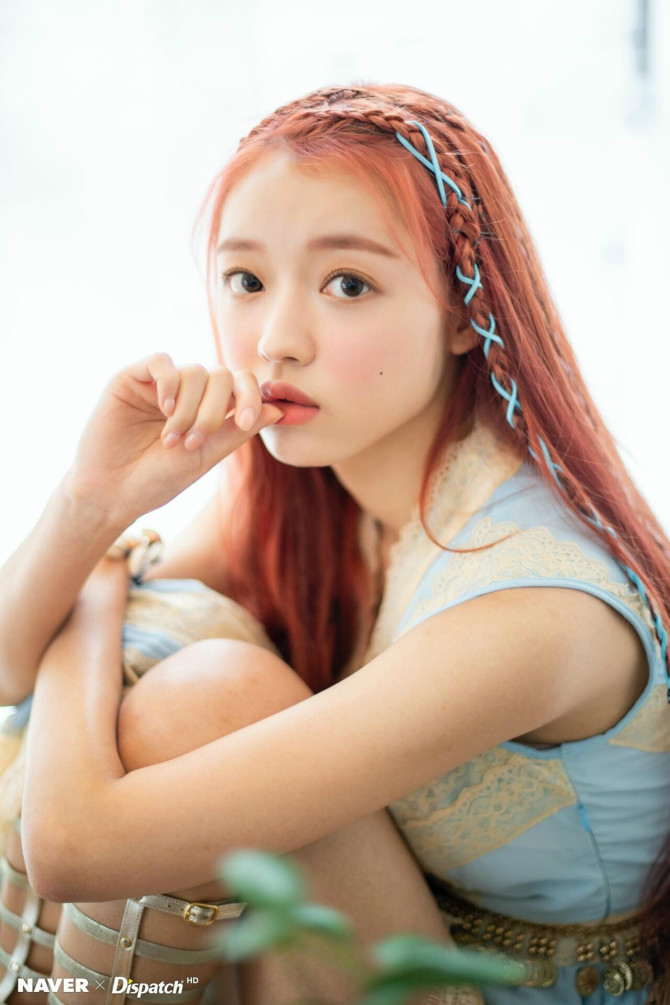 
오마이걸 유아 화보촬영
