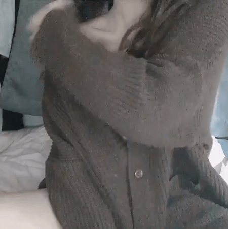 대형 노출참사를 막아준 그녀의 거시기.gif...