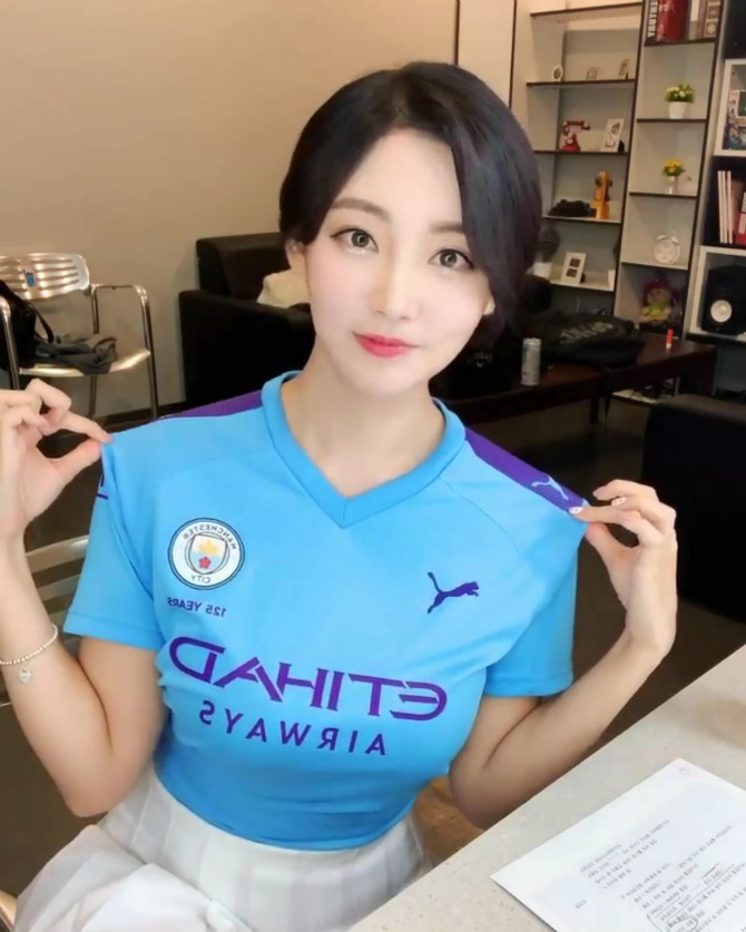 맥심 곽민선 아나운서 화보