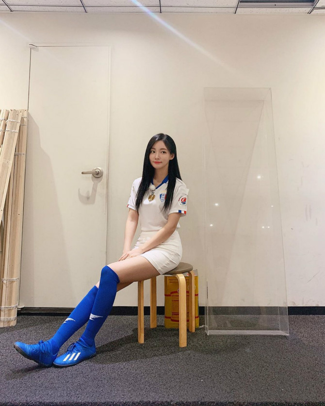 맥심 곽민선 아나운서 화보