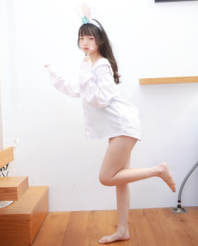 
목요일 오전의 다리
