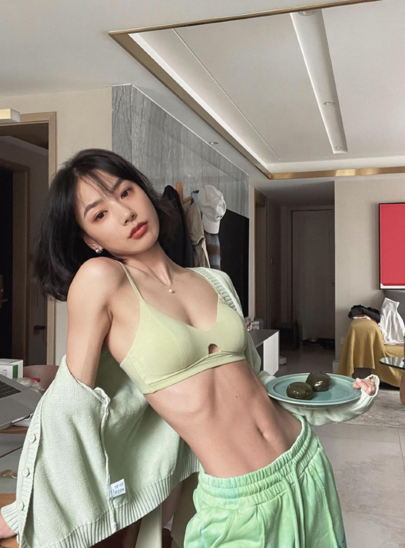 
중국누나
