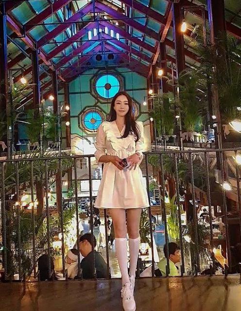 
레이싱모델 유리안 1

