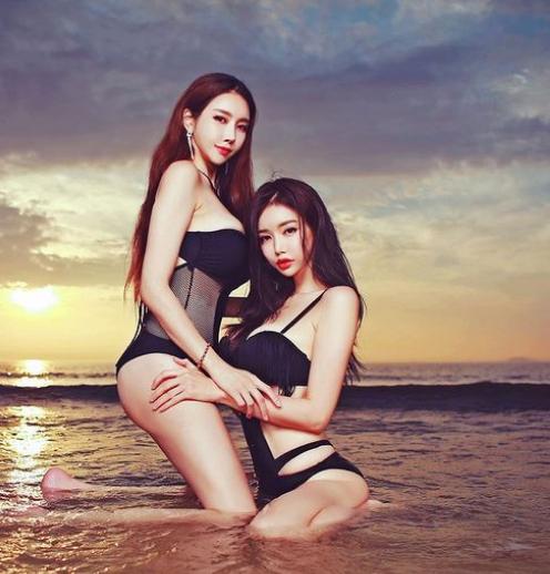 
레이싱모델 유리안 1
