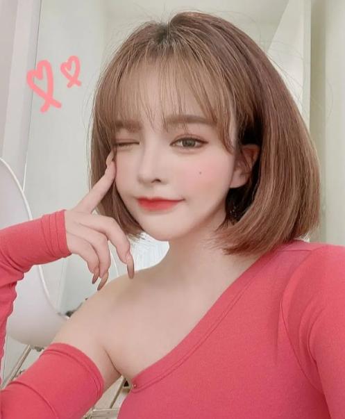 
귀여운 한국 모델 언냐~~
