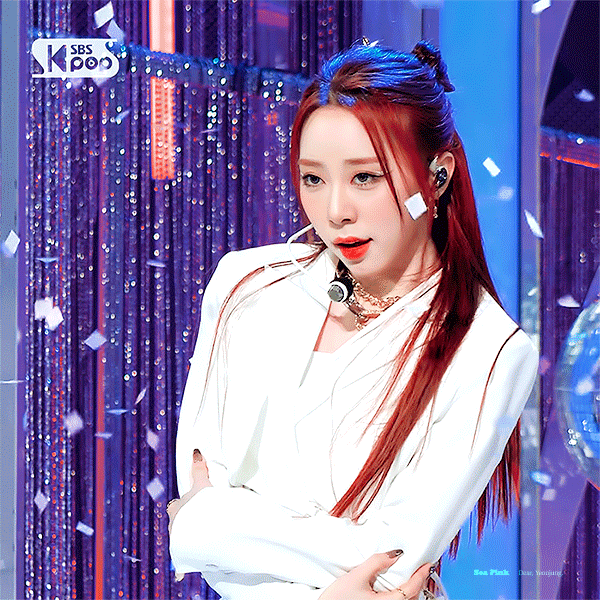 
요염한 우주소녀.jpgif
