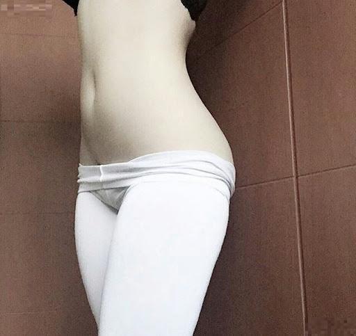 
(후방)뽀얀살결 좋아요♡
