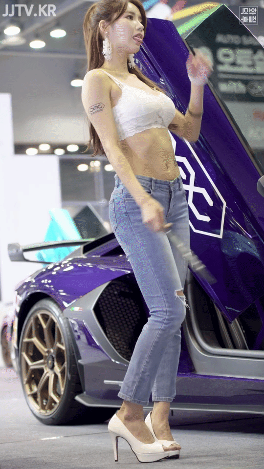 
레이싱모델 임솔아.gif
