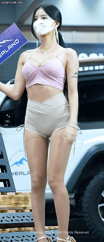 
레이싱모델 연지은.gif
