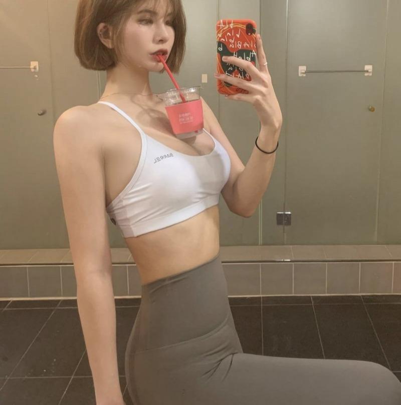 
ㅇㅎ]호불호 갈리는 몸매
