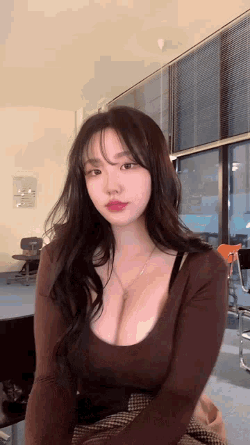 
모델 vs 알바
