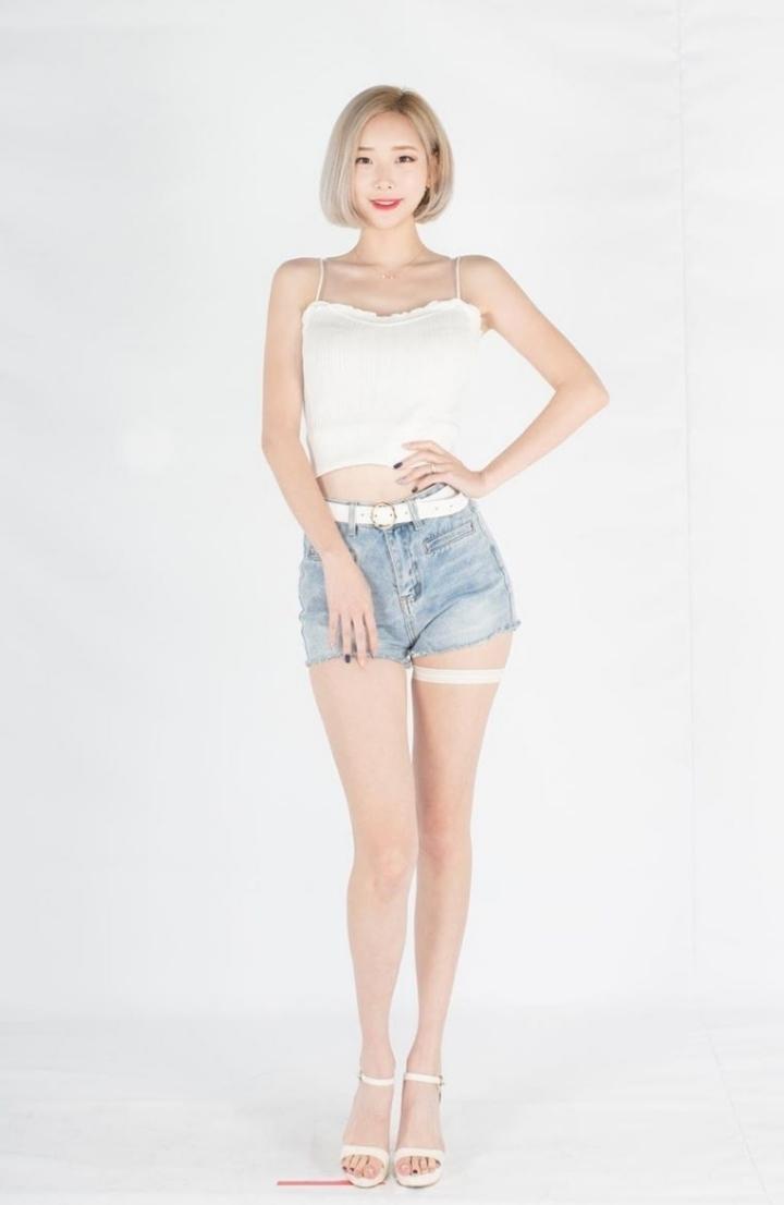 
발목 얇은 서현숙 치어리더.jpgif
