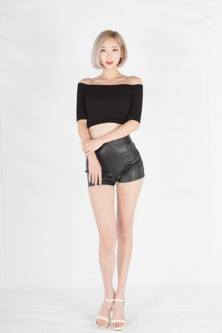 
발목 얇은 서현숙 치어리더.jpgif
