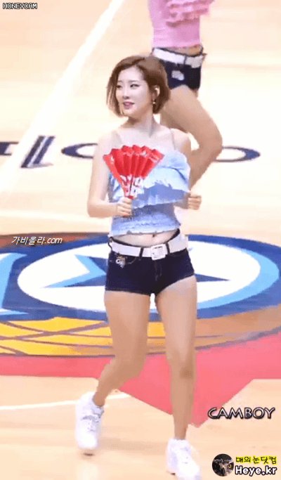 
발목 얇은 서현숙 치어리더.jpgif
