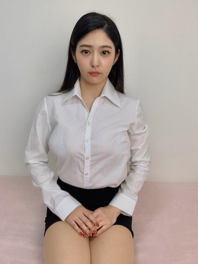 
단 세컷으로 끝내주는 처자
