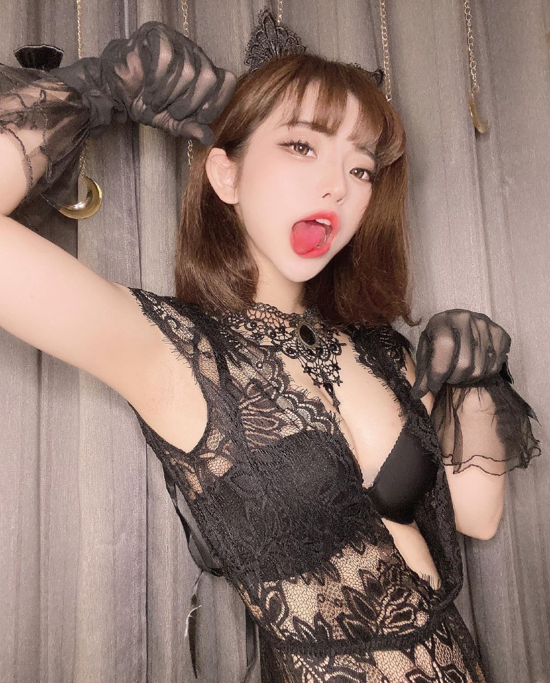 
목요일 밤의 계곡
