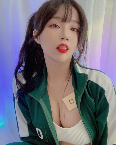 
오징어게임 좋은거 같음

