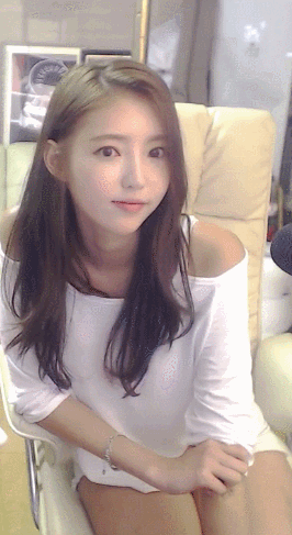 
쉬는날... 용돈벌이... 여캠 도전
